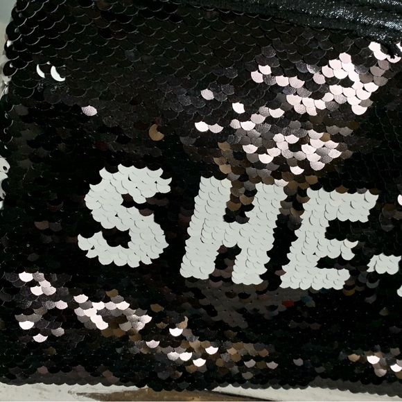 HALLMARK She-ro ZIPPER POUCH / MAKEUP BAG! GIFT MOTHER WIFE GIRLFRIEND B & W - Picture 11 of 14